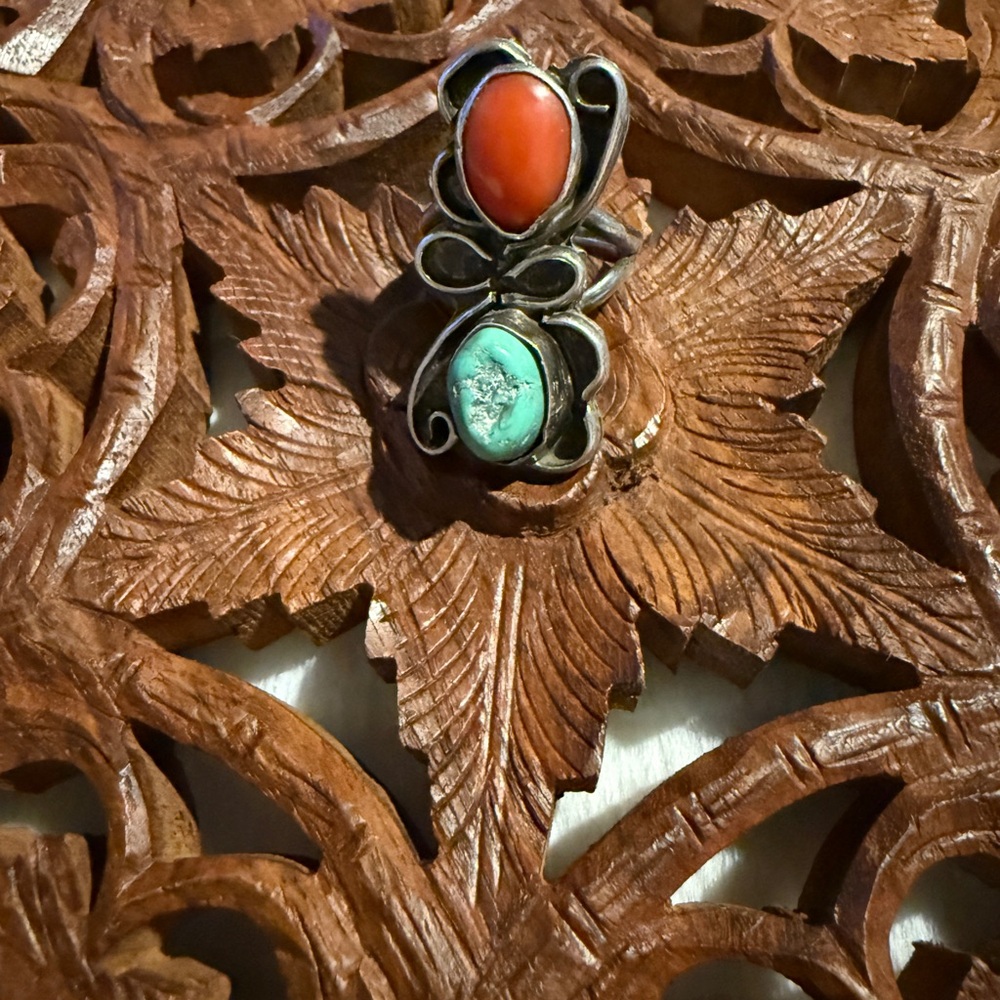 Sterling Silver Navajo Turquoise and Coral Ring size 5 3/4